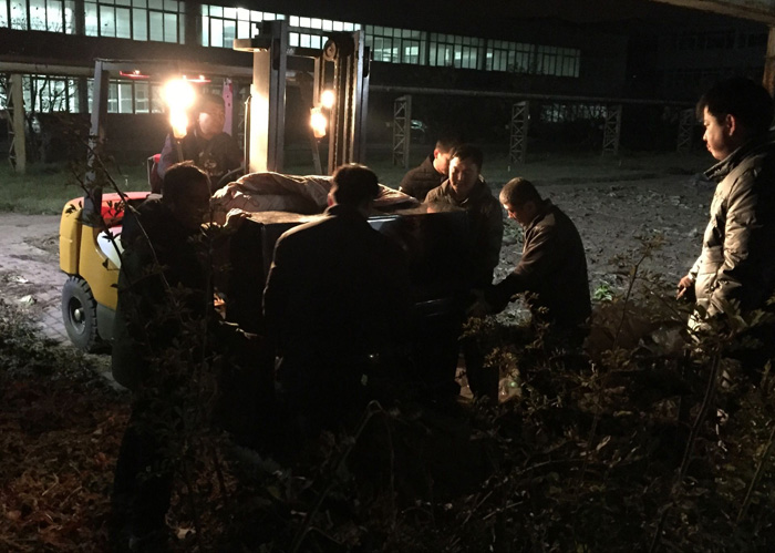 (本網(wǎng)專稿)松葉制衣順利搬遷到新廠址